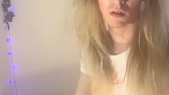 Feminize_Ruby from StripChat is Freechat