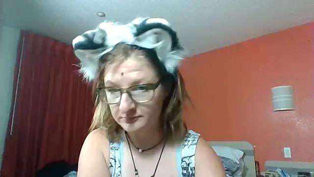 Feralfealty from StripChat is Freechat