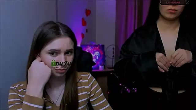 flora_ri from StripChat is Freechat