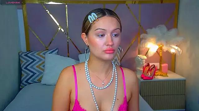 FloraResly from StripChat is Freechat