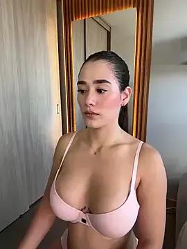 FridaKlein from StripChat is Freechat