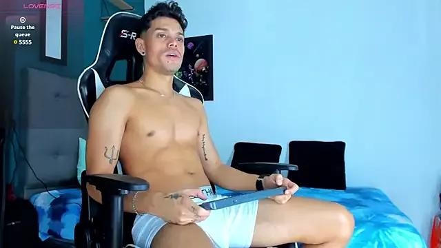 Friendsofeverything_ from StripChat is Freechat