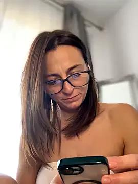 FuckingSunshine37 from StripChat is Freechat