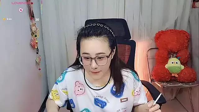 Gege-Wu from StripChat