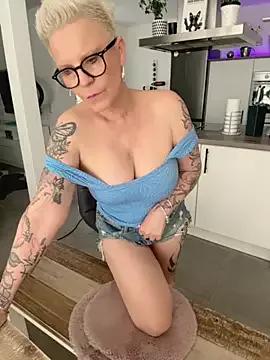 Photos of German_Milf from StripChat is Freechat