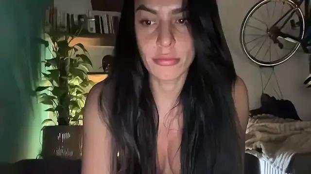 GGmoon81 from StripChat