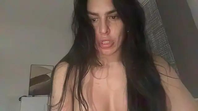 GGmoon81 from StripChat