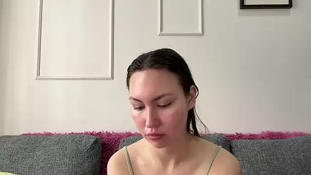 GIGI_BENNET from StripChat