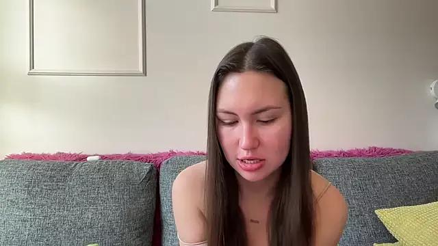GIGI_BENNET from StripChat