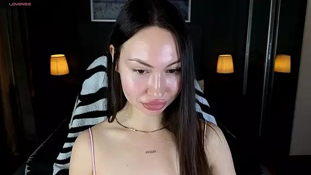 GIGI_BENNET from StripChat