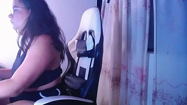gigiqueen_18 from StripChat