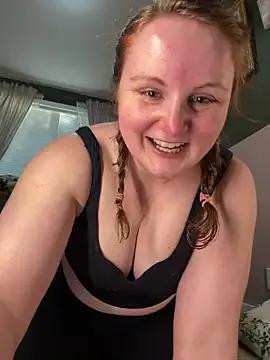 GingerSnap33 from StripChat