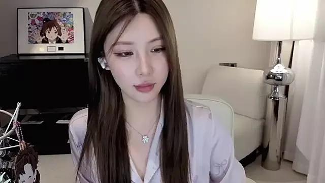 Ginny-bb from StripChat