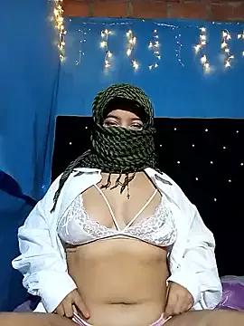 Girl-mysterious from StripChat is Freechat