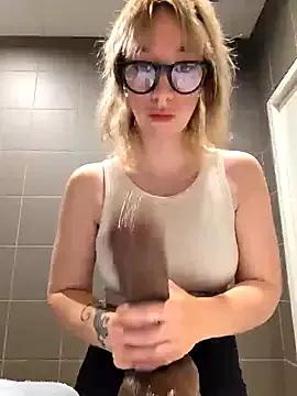 Photos of Giuliana_baby from StripChat is Freechat