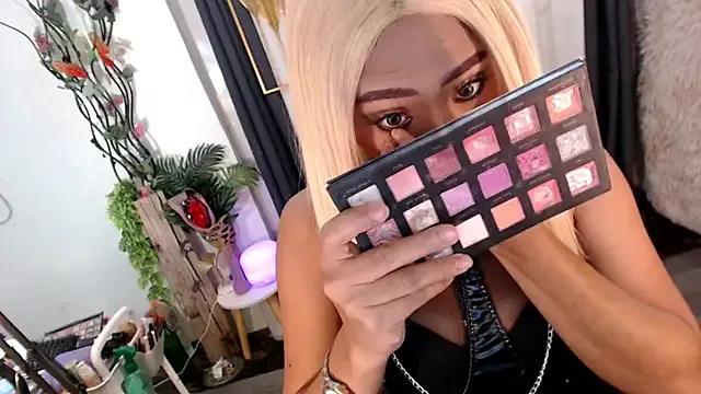 Goddess_Quinnie from StripChat