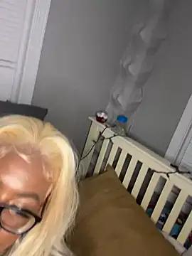 GoddessDestine from StripChat