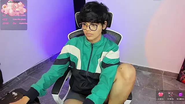 gooddess_isis from StripChat