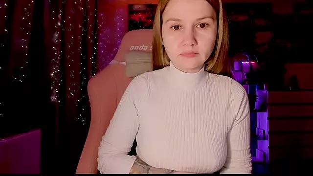 GoodWitch_ from StripChat