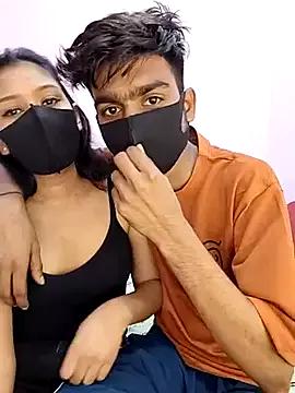 Haavsi_couple from StripChat