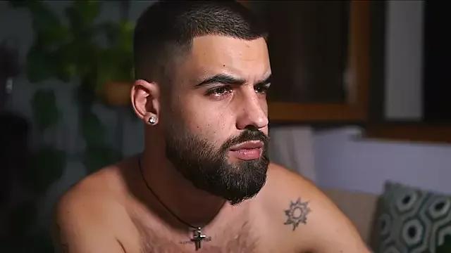 HairyRobxxx from StripChat is Freechat