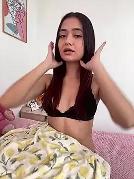 HallieLemon1 from StripChat