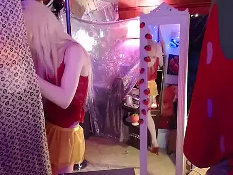Girls: try live performances with matured performers, from dancing to quirks, in a variety of beautiful sex cams.