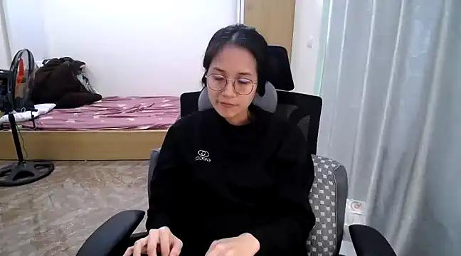 Hana099 from StripChat
