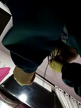 Hanna_Kinsley from StripChat