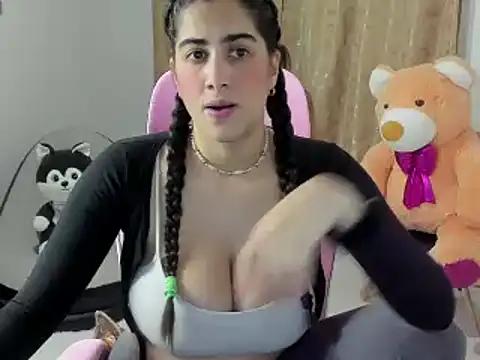 Hanna_latinaa from StripChat