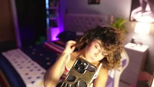 Girls: try live performances with matured performers, from dancing to quirks, in a variety of beautiful sex cams.