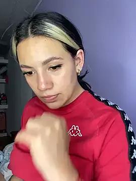 hannahb-e from StripChat