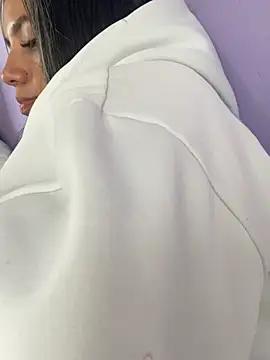 hannahb-e from StripChat