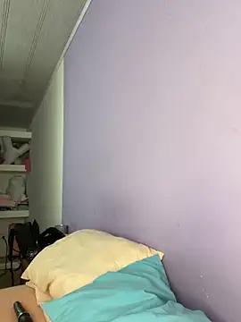 hannahb-e from StripChat