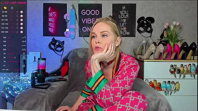 HannaKorsak from StripChat