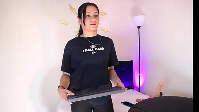 HannaMills_ from StripChat