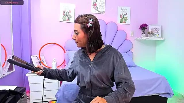 HannaPretthy from StripChat