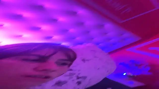 HannaSmiith from StripChat