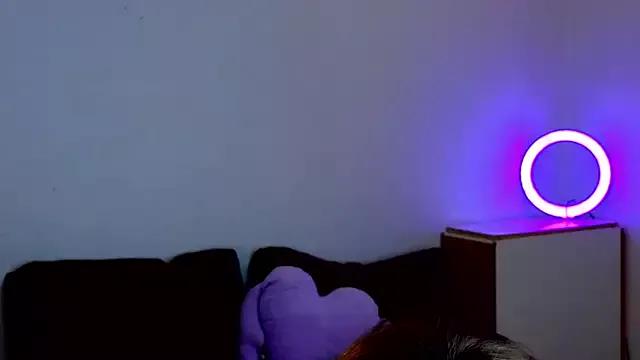 Hanny_babyy from StripChat is Freechat
