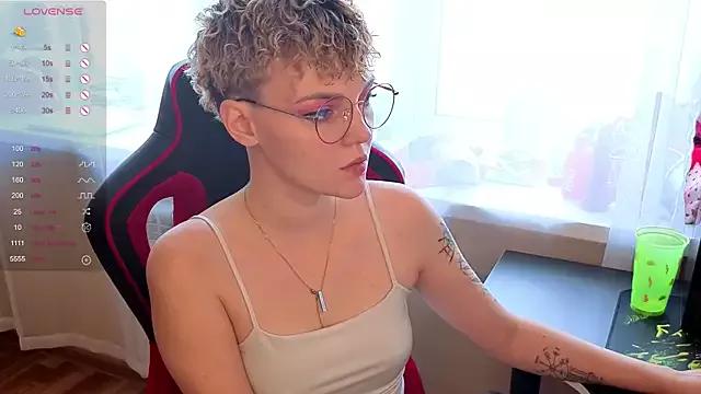 Haori_chan from StripChat is Freechat