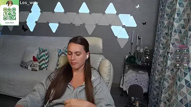 HarleyDeess from StripChat is Freechat