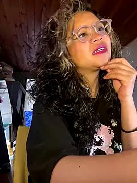 Hathorlove from StripChat