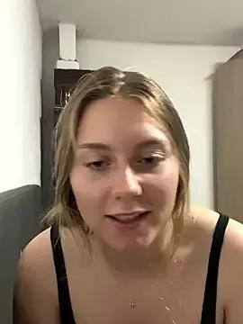 Photos of HeiligeJulia from StripChat is Freechat