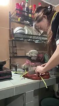 Hellen_111 from StripChat