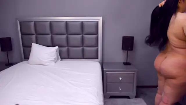 HellennSweet from StripChat