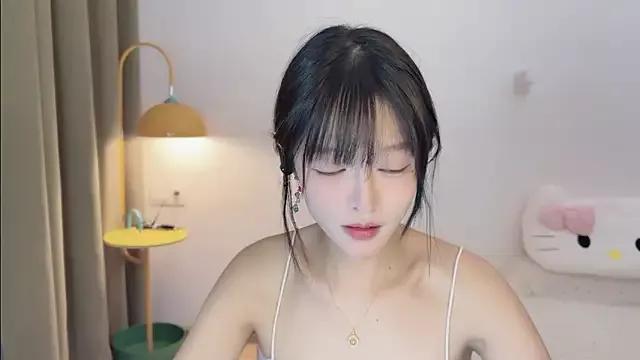 Hello-beibei from StripChat