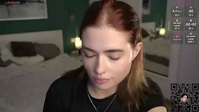 HildBigge from StripChat is Freechat