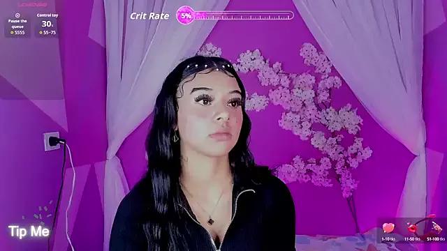 Holly_Bms from StripChat