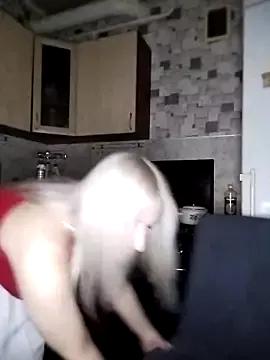 HoneyNelly from StripChat is Freechat