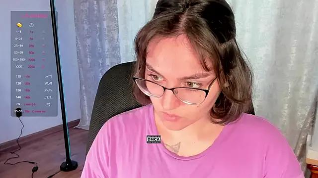 Hoot_owl_cb from StripChat